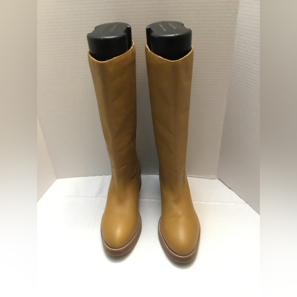 Women’s Frye Camryn knee high boots size 9.5M